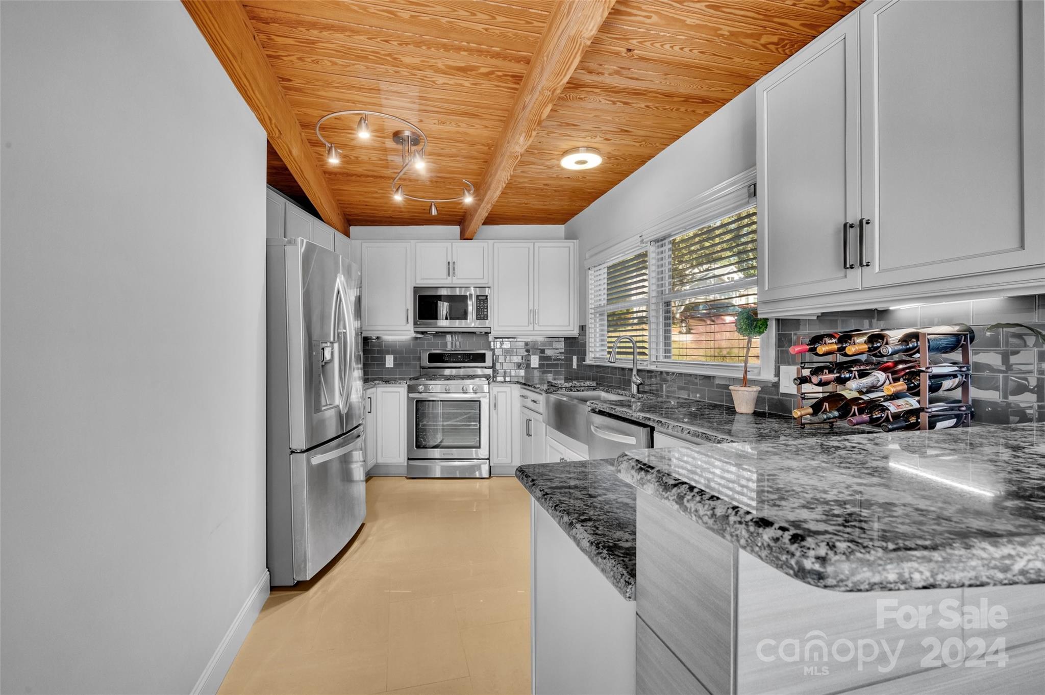 Tega Cay - Residential