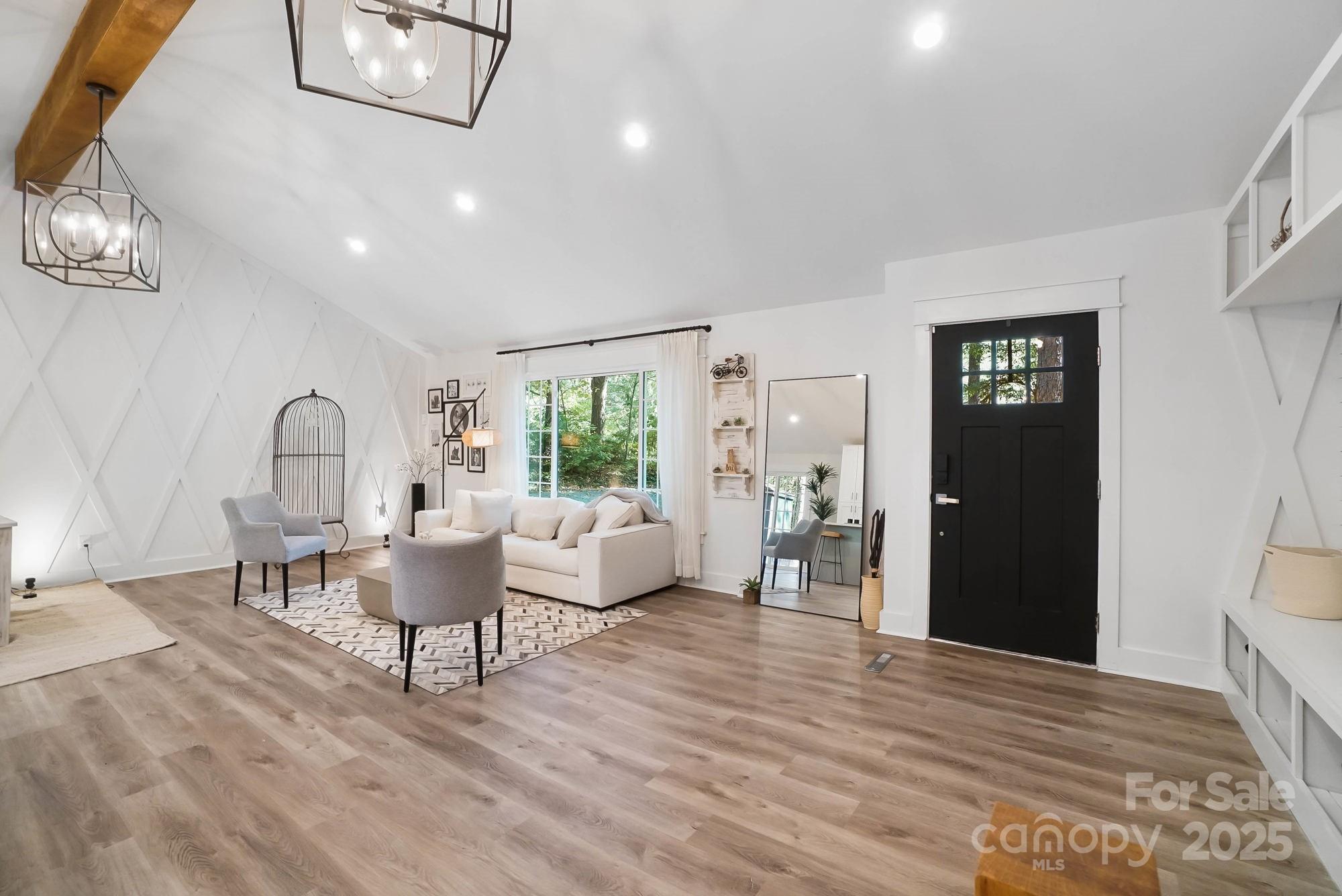 6641 Lakeside Drive