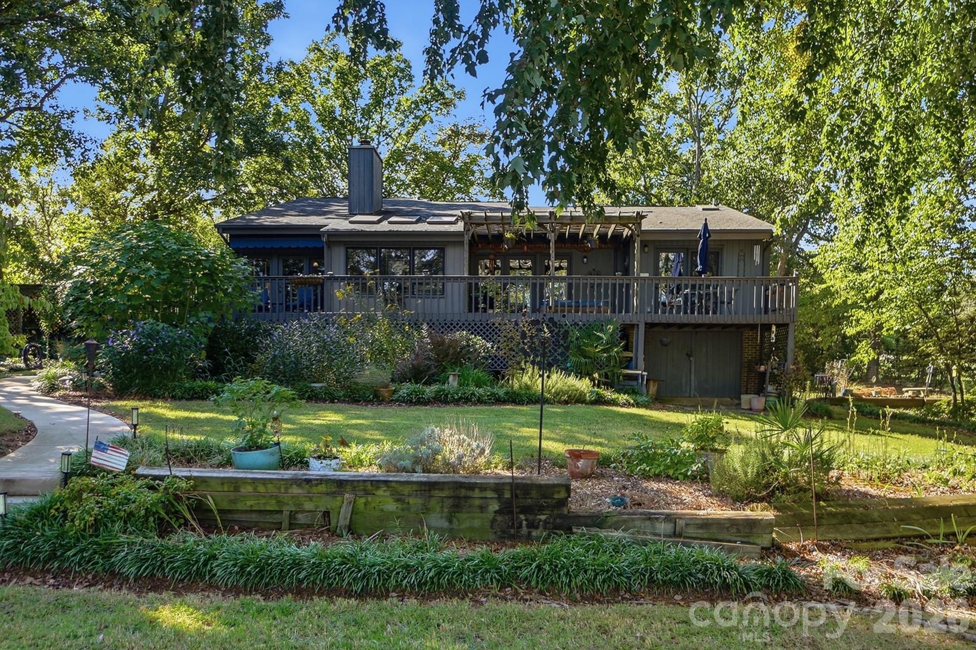 1669 Aragon Beach Road