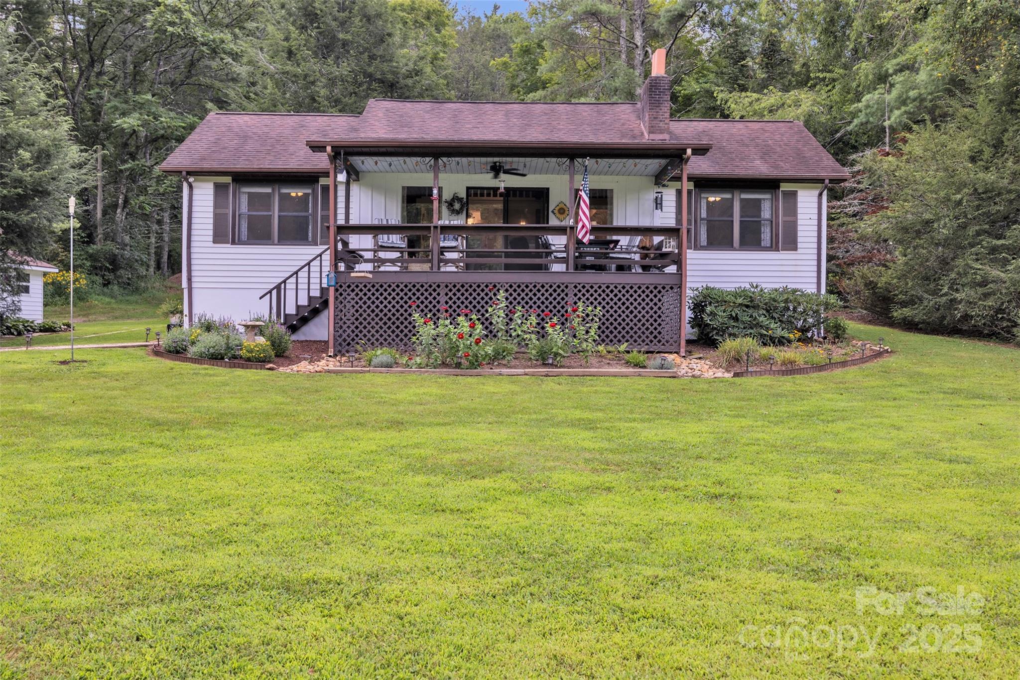 275 River Lane