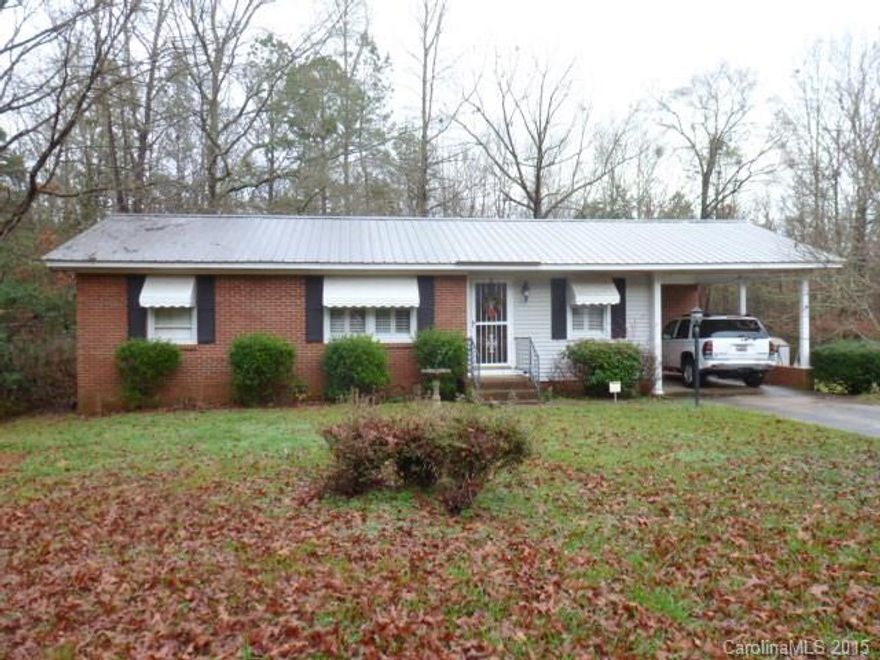 Make your home in this 2BR, 1BA brick home, large private backyard, beautiful screened porch, large den/dining combo, single carport, nicely landscaped.