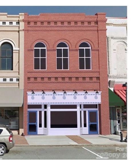 212 N Main Street Mooresville NC 28115