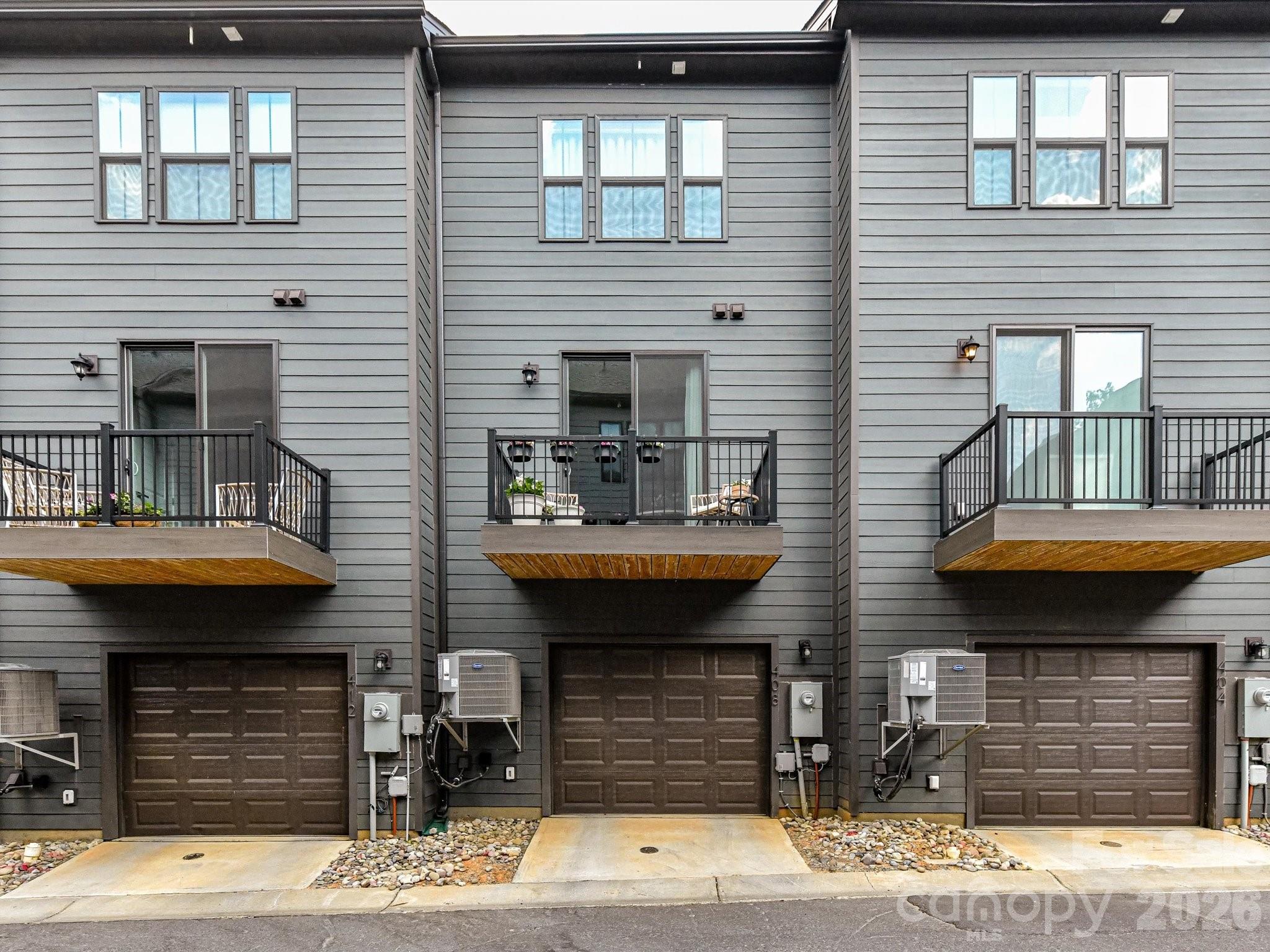 Anderson Townhomes - Residential