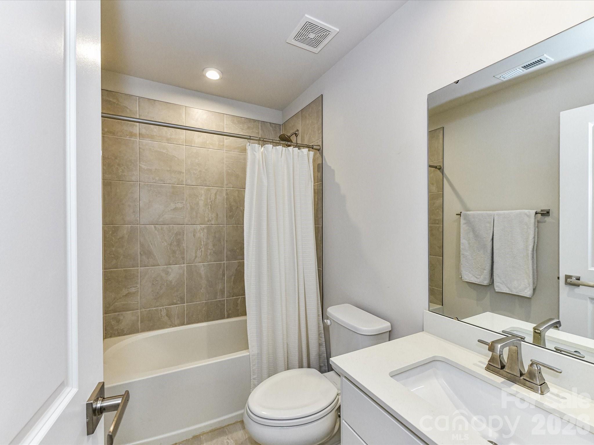 Anderson Townhomes - Residential