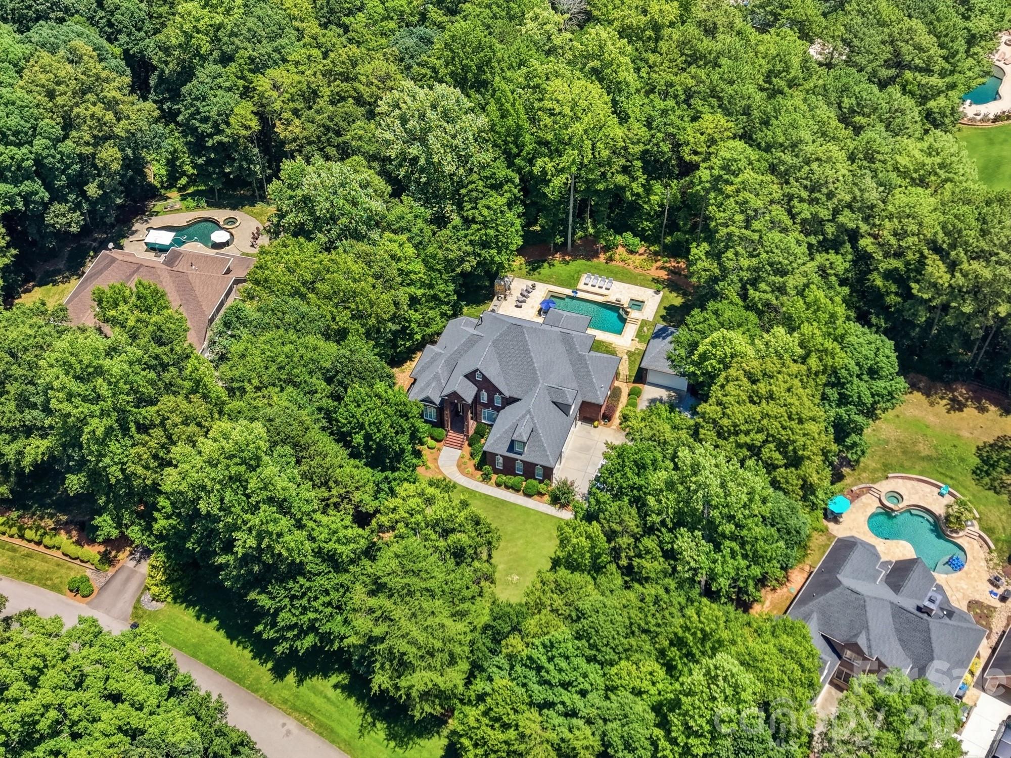 832 Savile Lane
