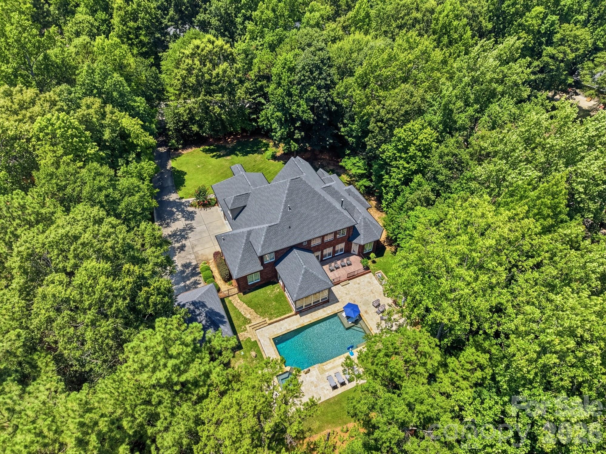 832 Savile Lane
