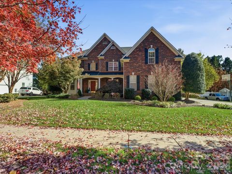 Photo of 6318 Riverside Oaks Drive, Huntersville, NC 28078 (MLS # 4336927)