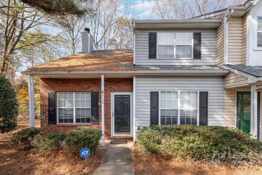 Charming and spacious 3 bedroom, 2 bathroom end unit townhome offers a two story great room with lots of light, with a primary room downstairs and two additional bedrooms upstairs. The kitchen sliding doors open to a patio and private storage closet. Fresh paint throughout the home. Conveniently located to lots of restaurants, shopping, UNCC, I-77 and I-85. Make this home yours today!
