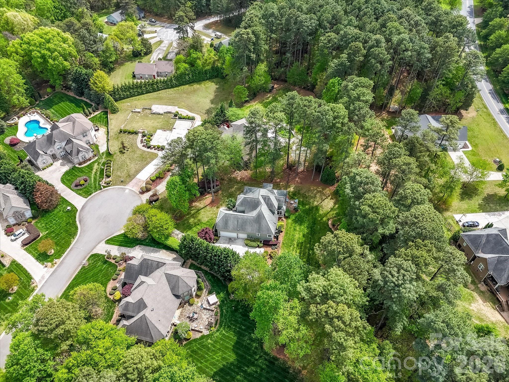 Whispering Oaks - Residential
