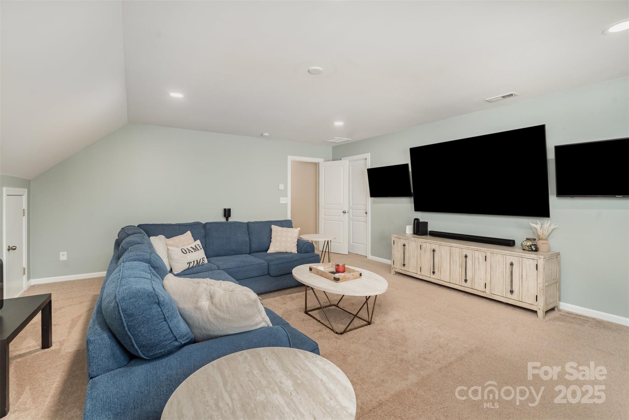 The Vineyards on Lake Wylie - Residential