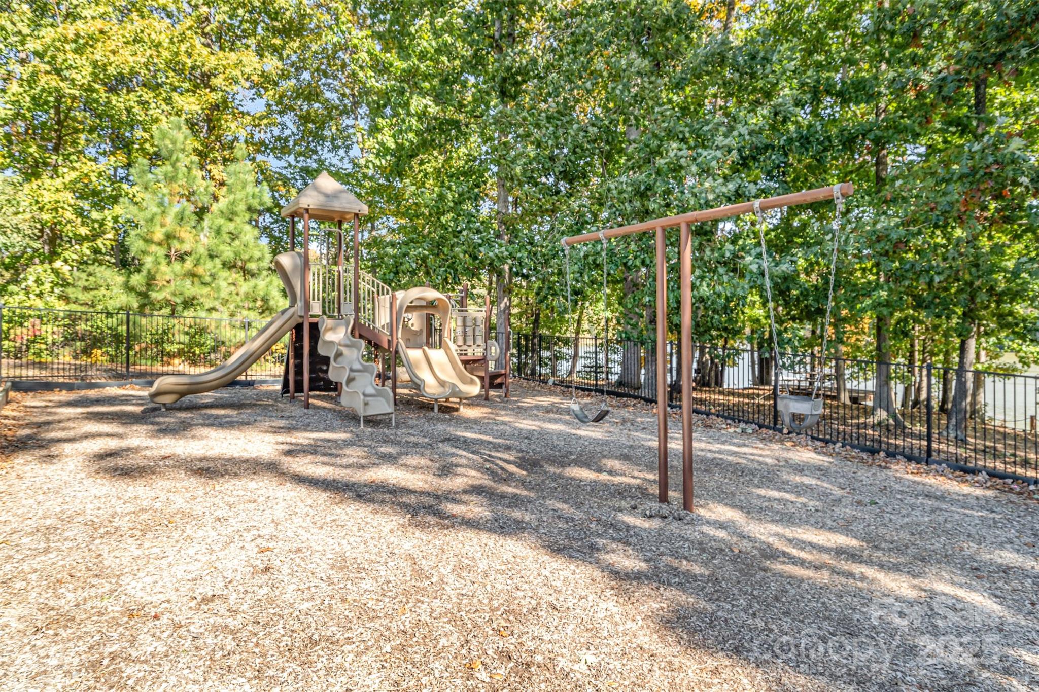 The Vineyards on Lake Wylie - Residential