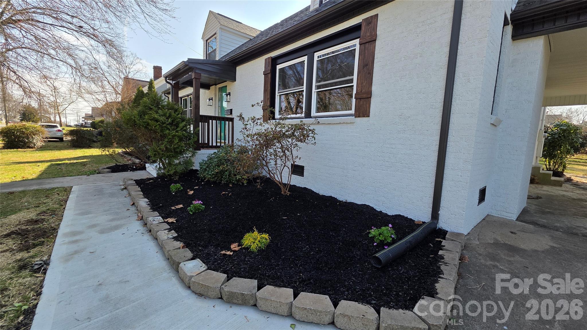 404 S Mulberry Street