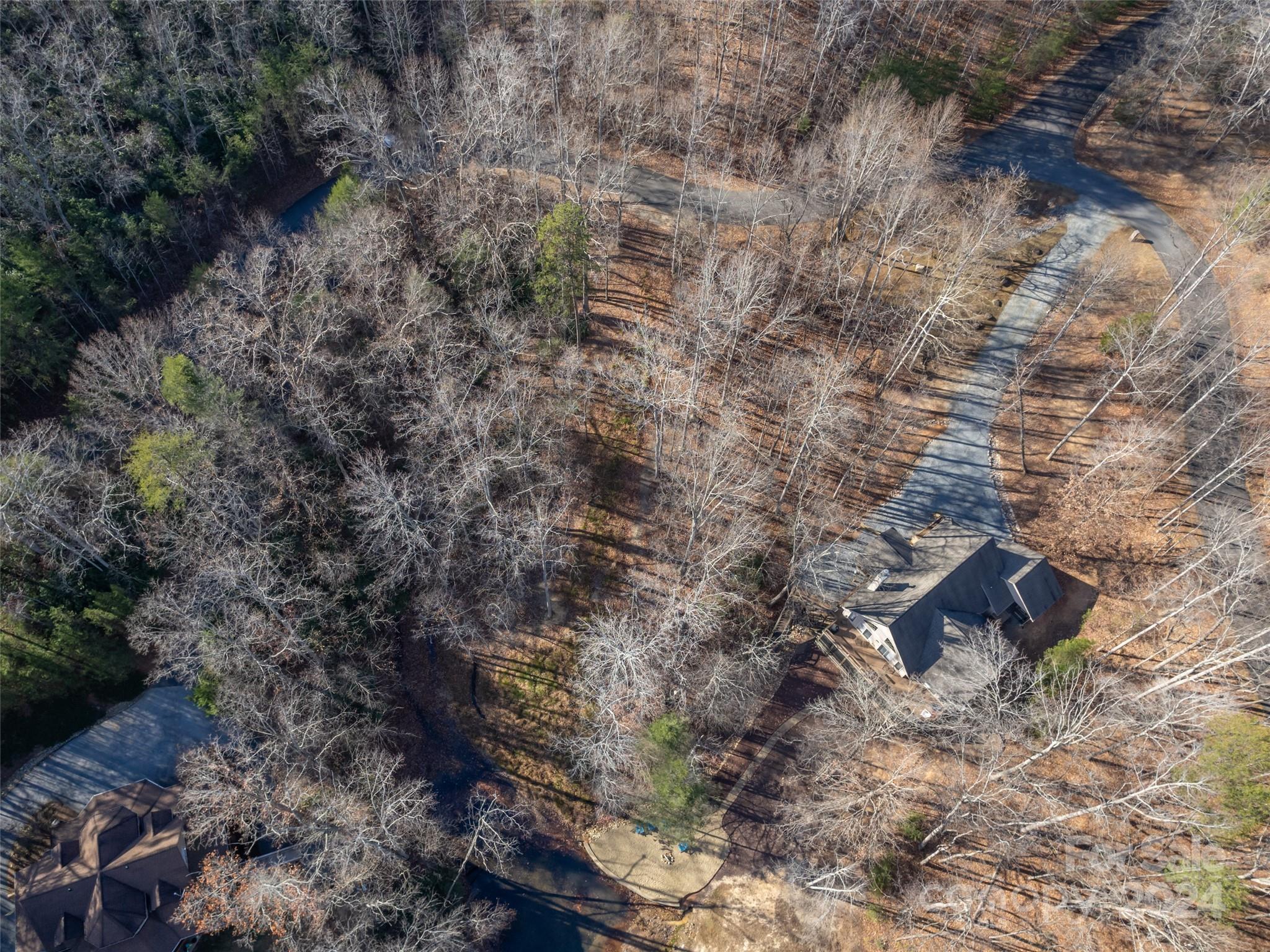86 Lakewood Drive 86