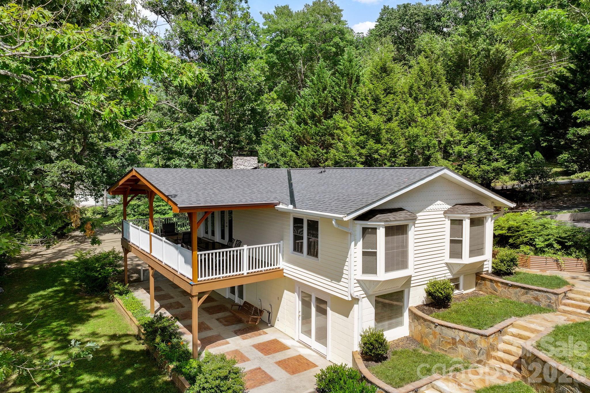 211 Rhododendron Avenue