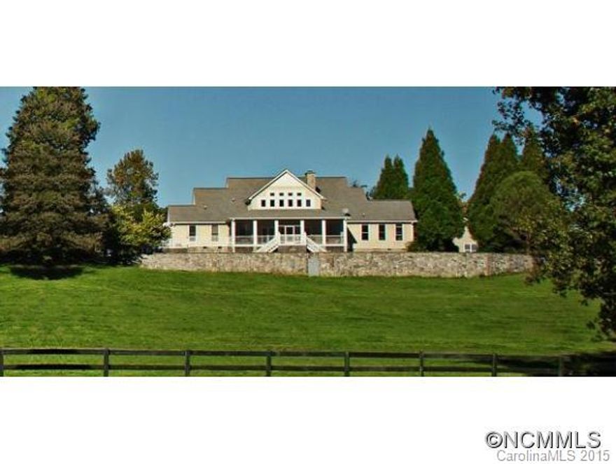 Covered Bridge Farm: Designer features throughout.-Guest cottage with separate private entrance" and " 4-stall horse barn with living quarters." 3 spacious bedrooms, 4.5 baths, wood floors, high ceilings, gourmet kitchen, large windows overlooking equestrian countryside. 4 stall barn with heated talk room and grooms quarters. 5 lush fenced pastures with immediate access to trail systems. Secluded guest cottage with private entrance.