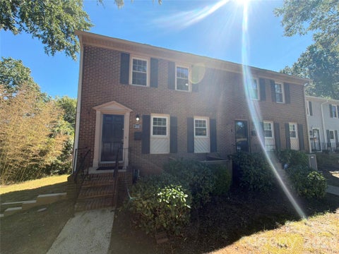 Photo of 1810 Sabrina Court, Charlotte, NC 28210 (MLS # 4434248)
