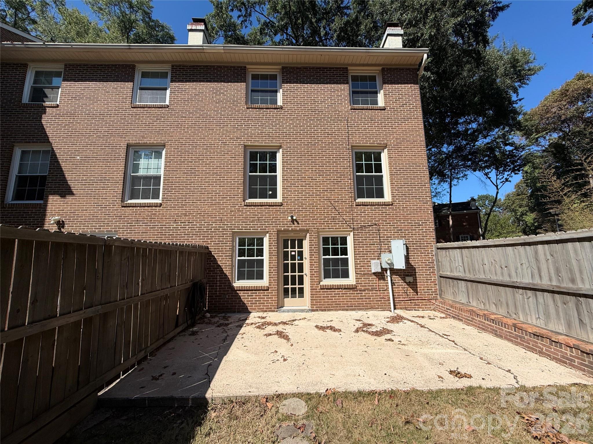 1810 Sabrina Court
