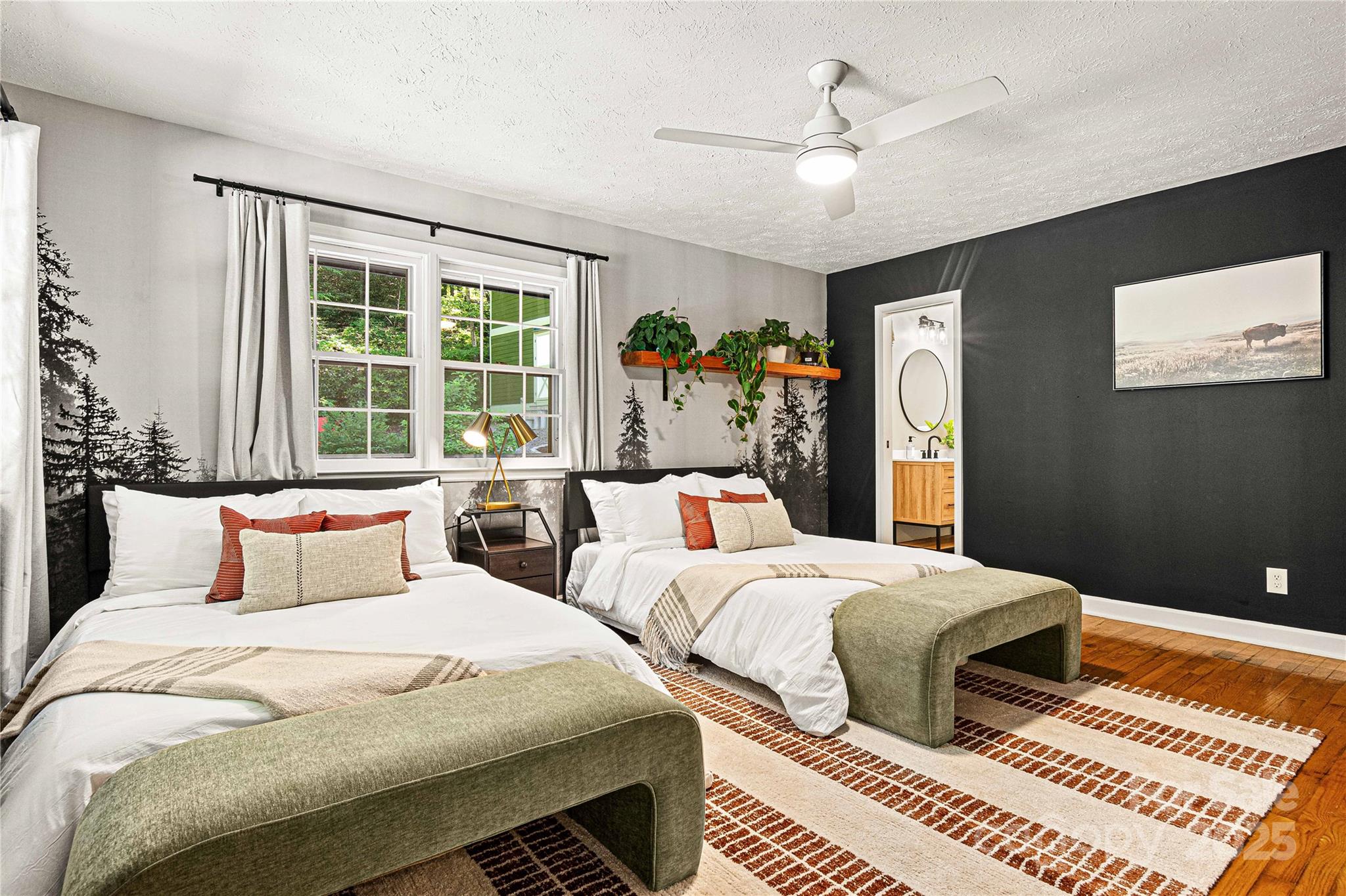 745 Charlotte Highway