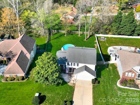 Photo of 263 Fox Hollow Road, Mooresville, NC 28117 (MLS # 4360357)