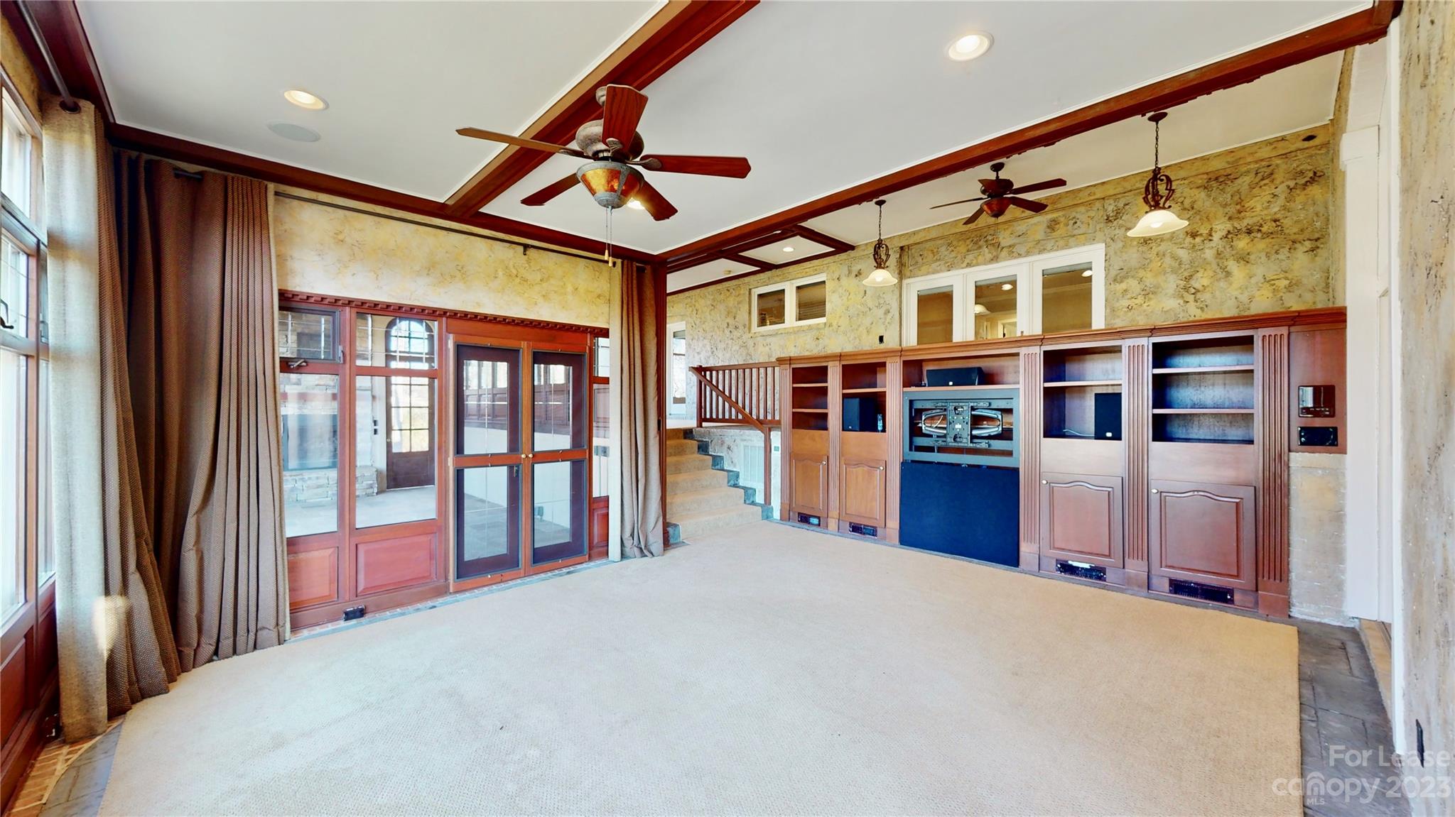 Carmel Country Club - Residential Lease