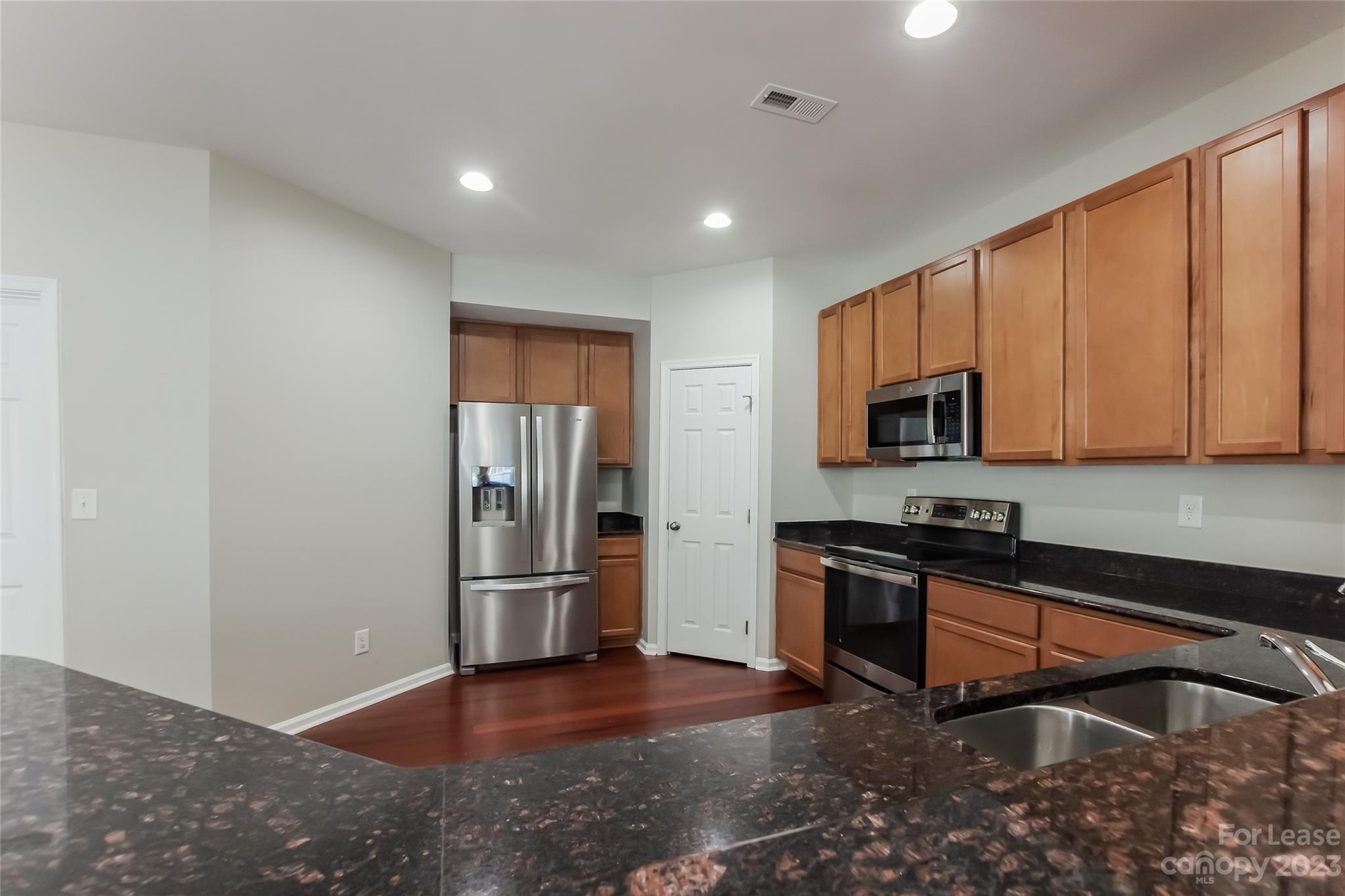 Unknown - Residential Lease