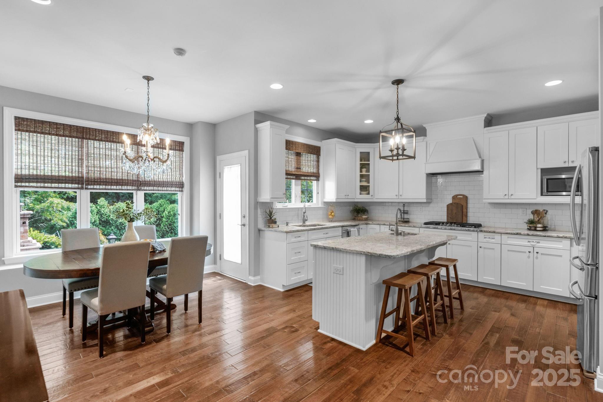 5044 Dockside Court