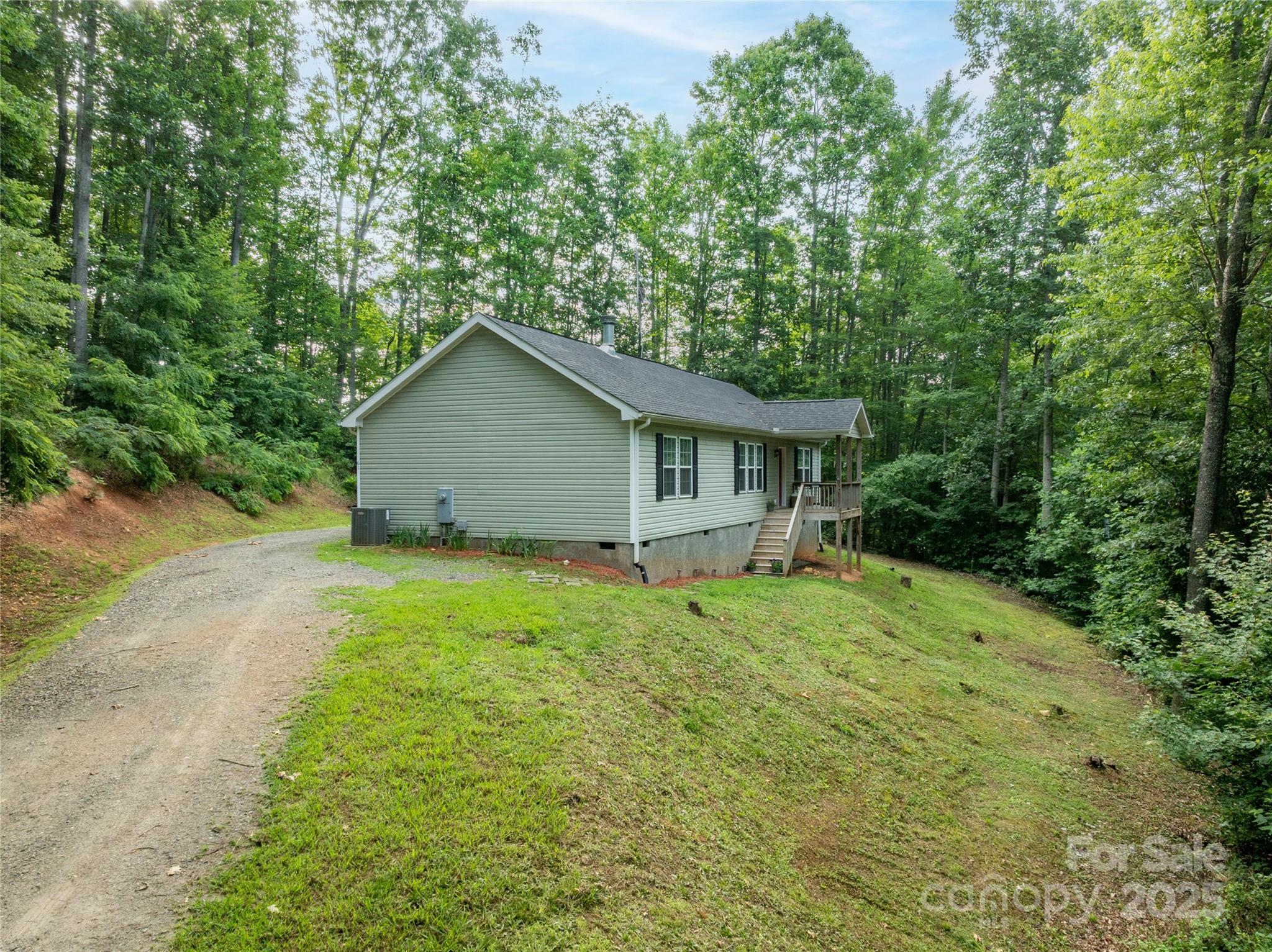 61 Evelyn Acres Drive