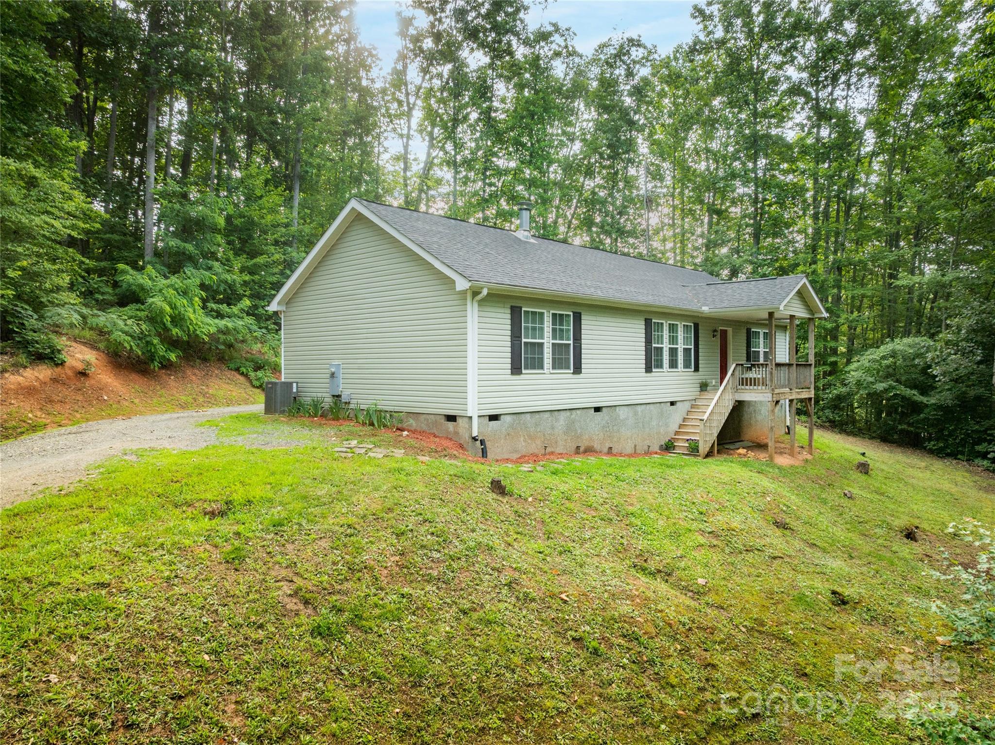 61 Evelyn Acres Drive
