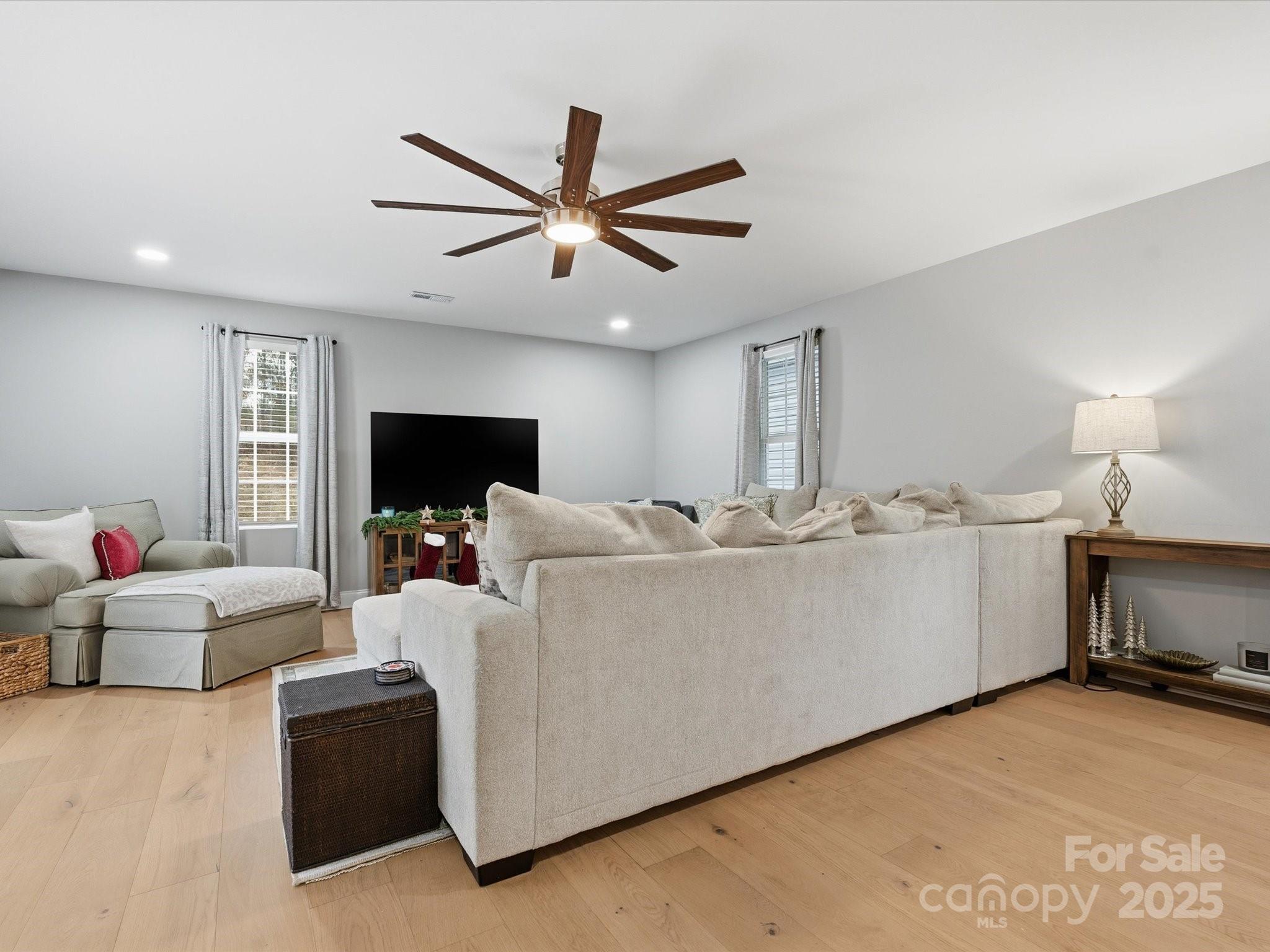 Delta Woods - Residential