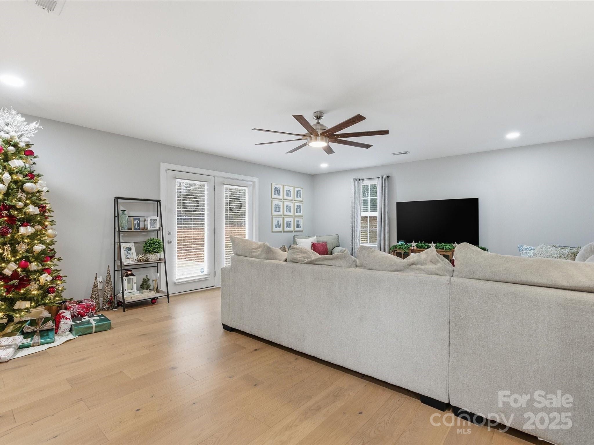 Delta Woods - Residential