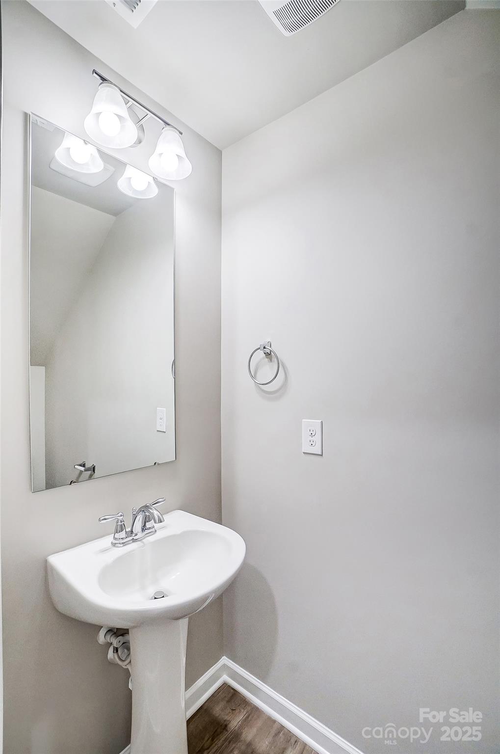 Ainsley - Residential