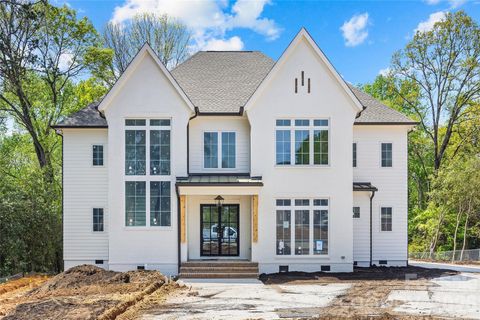 4628 Water Oak Road Charlotte NC 28211