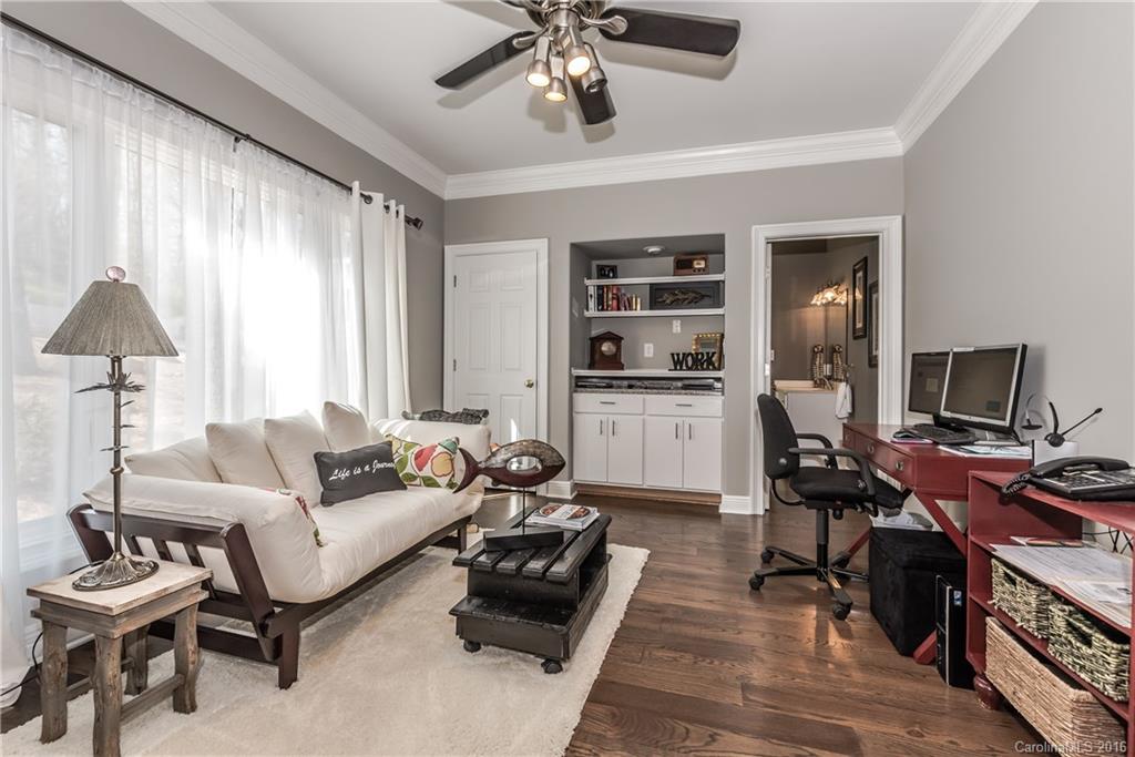 The Palisades - Residential