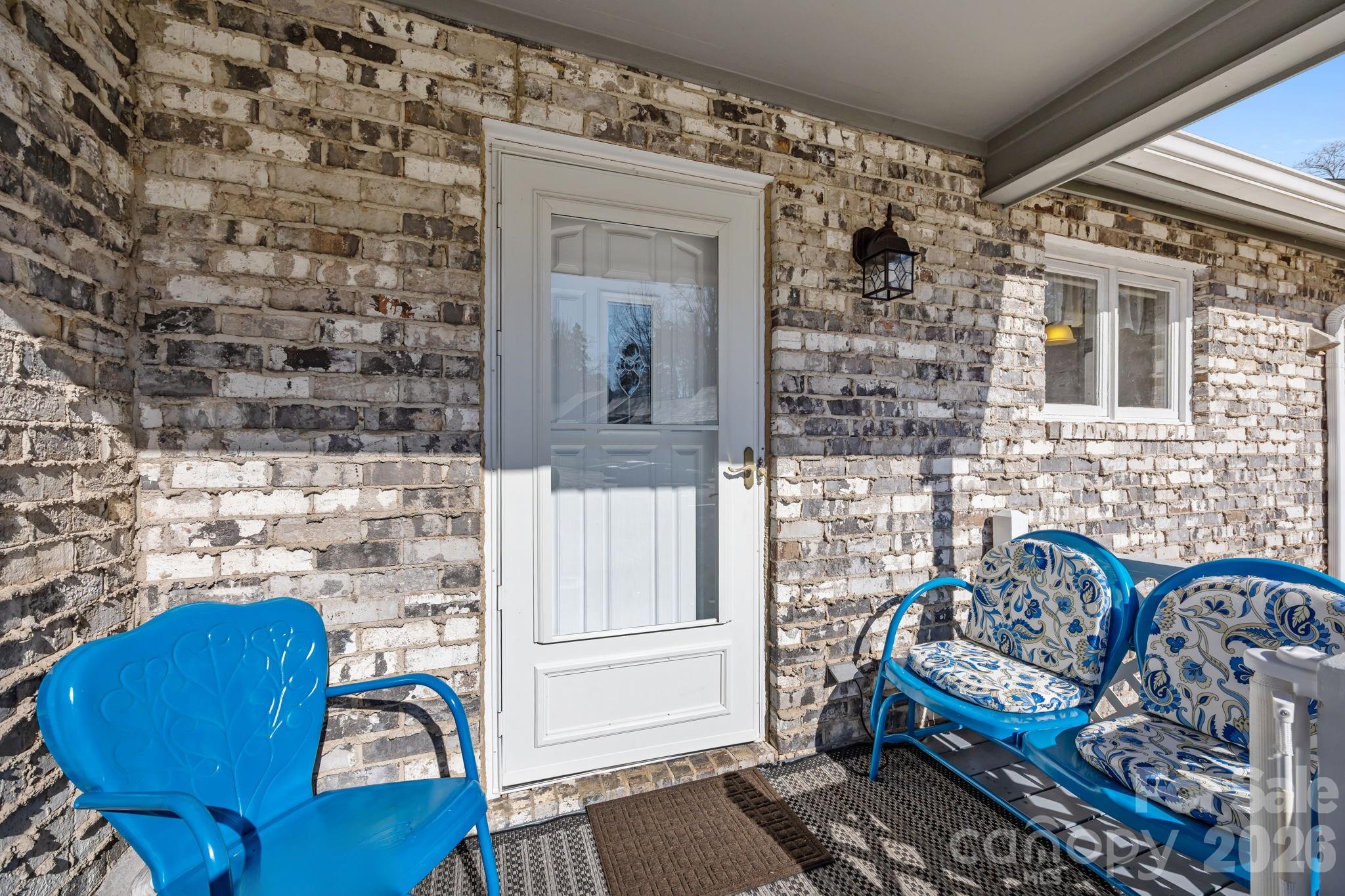 202 Wellington Hills Circle