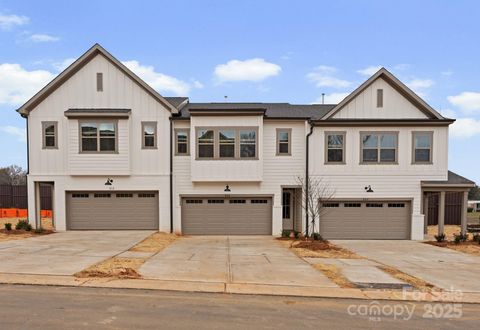 808 Garringer Place Charlotte NC 28208