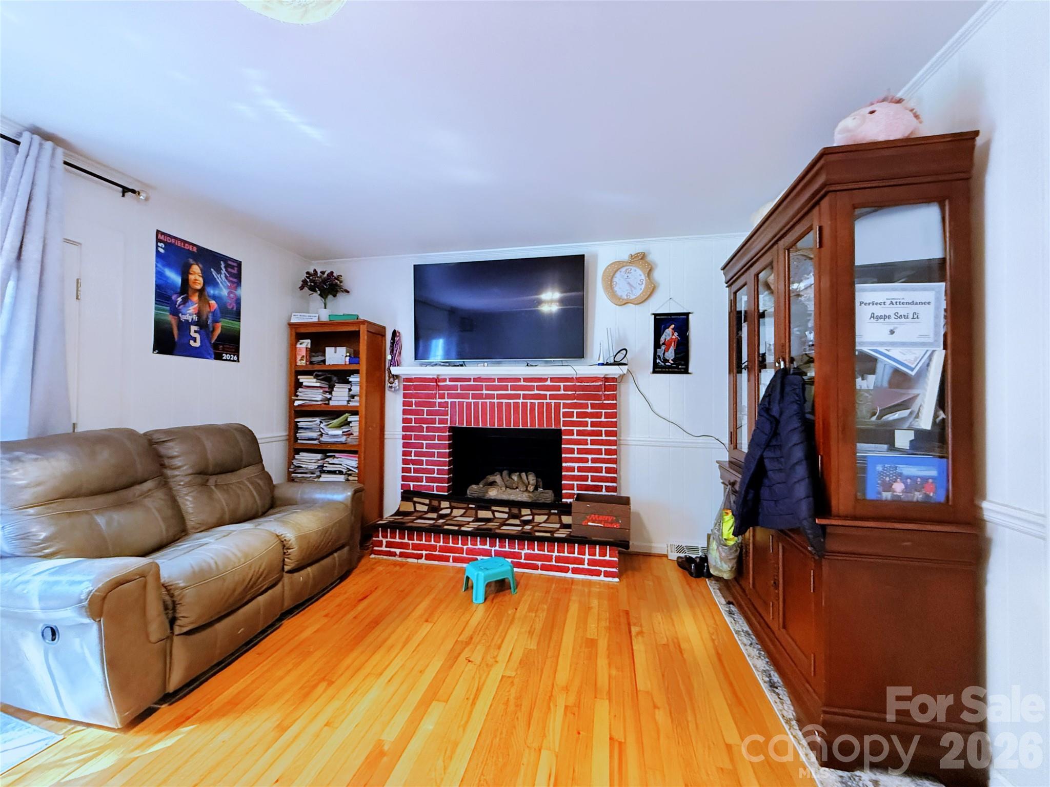 6824 Marlbrook Drive