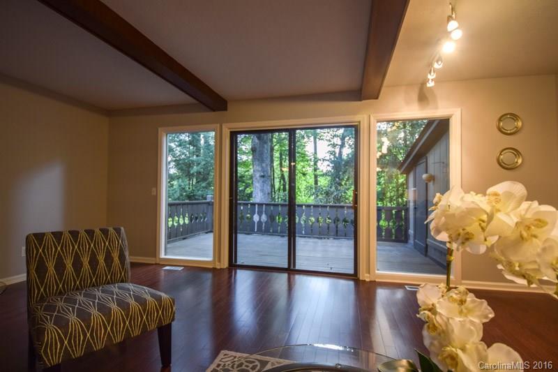 Laurelwood - Residential