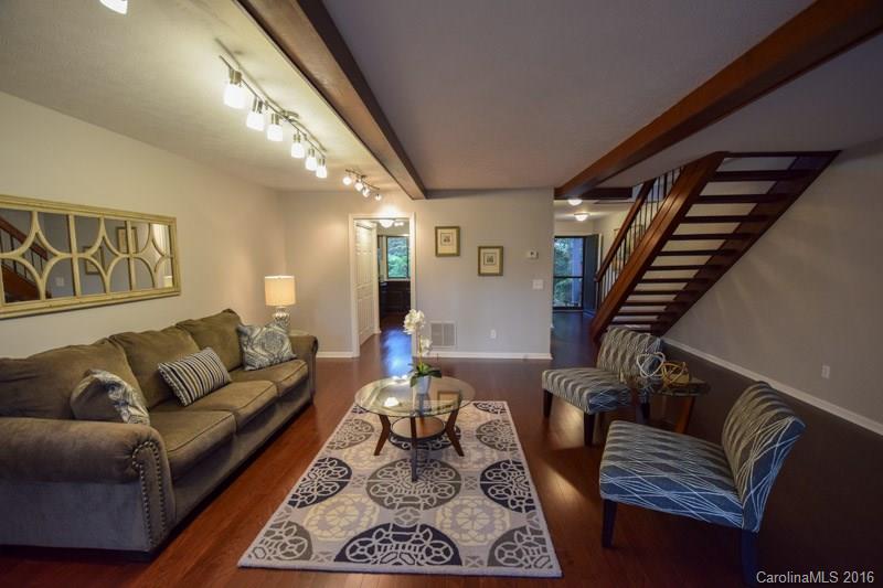 Laurelwood - Residential