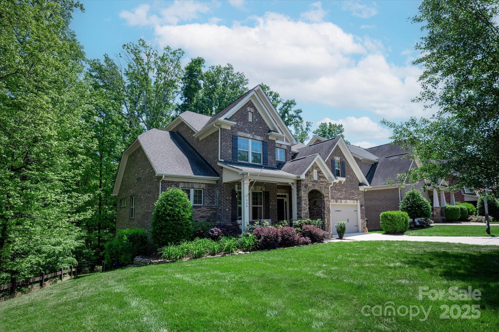 938 Rock Forest Way