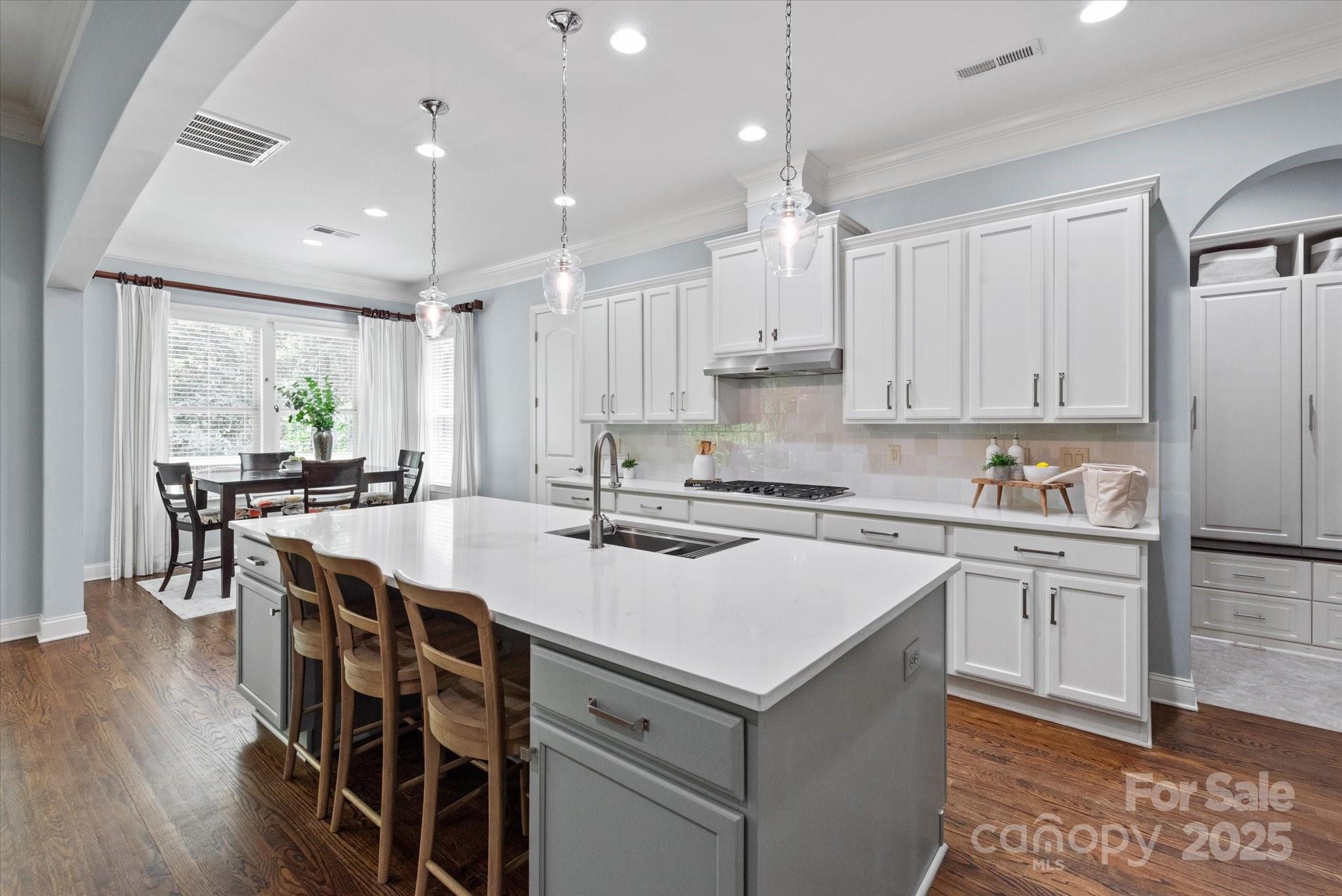 Barber Rock - Residential