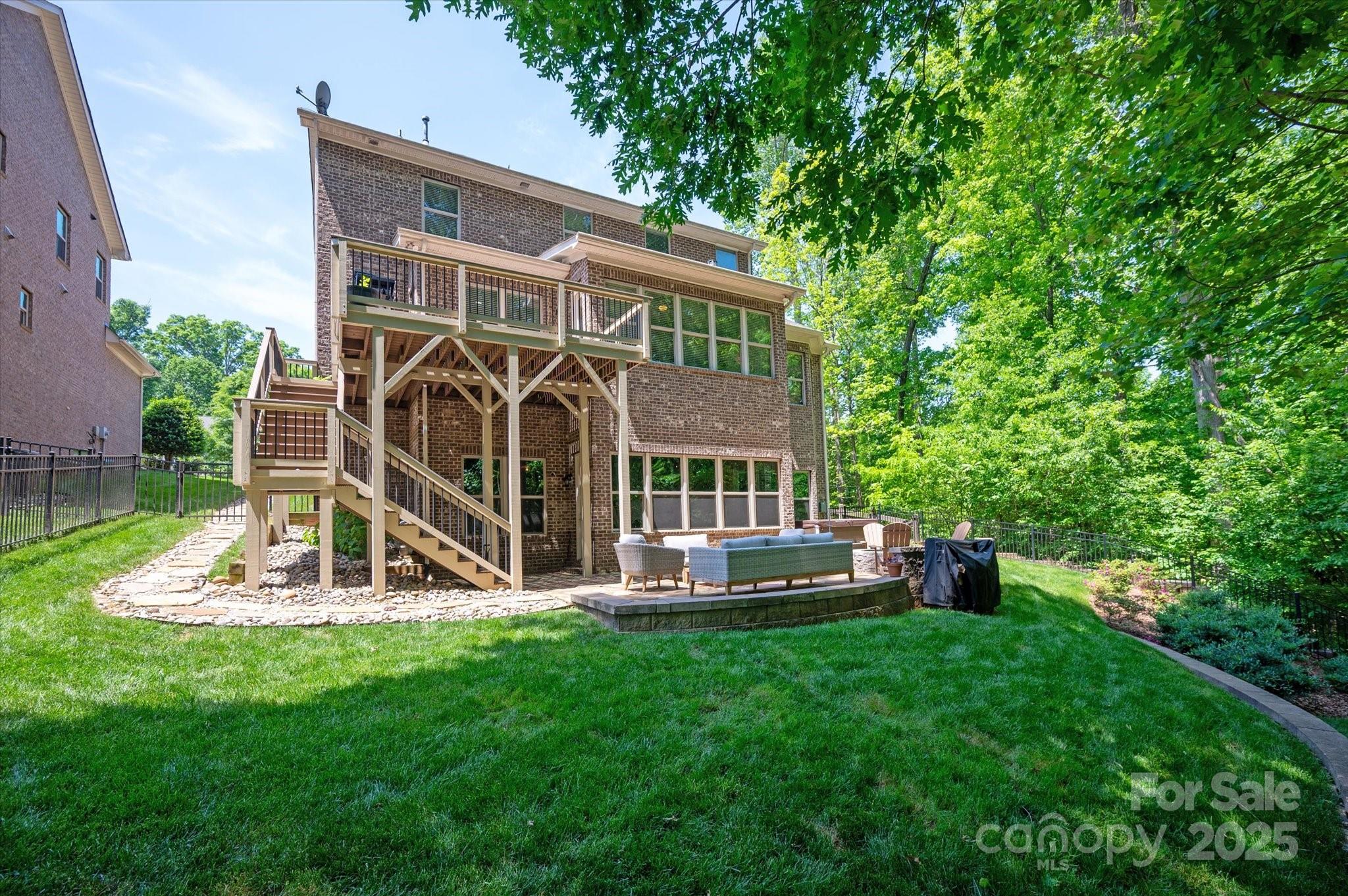 Barber Rock - Residential