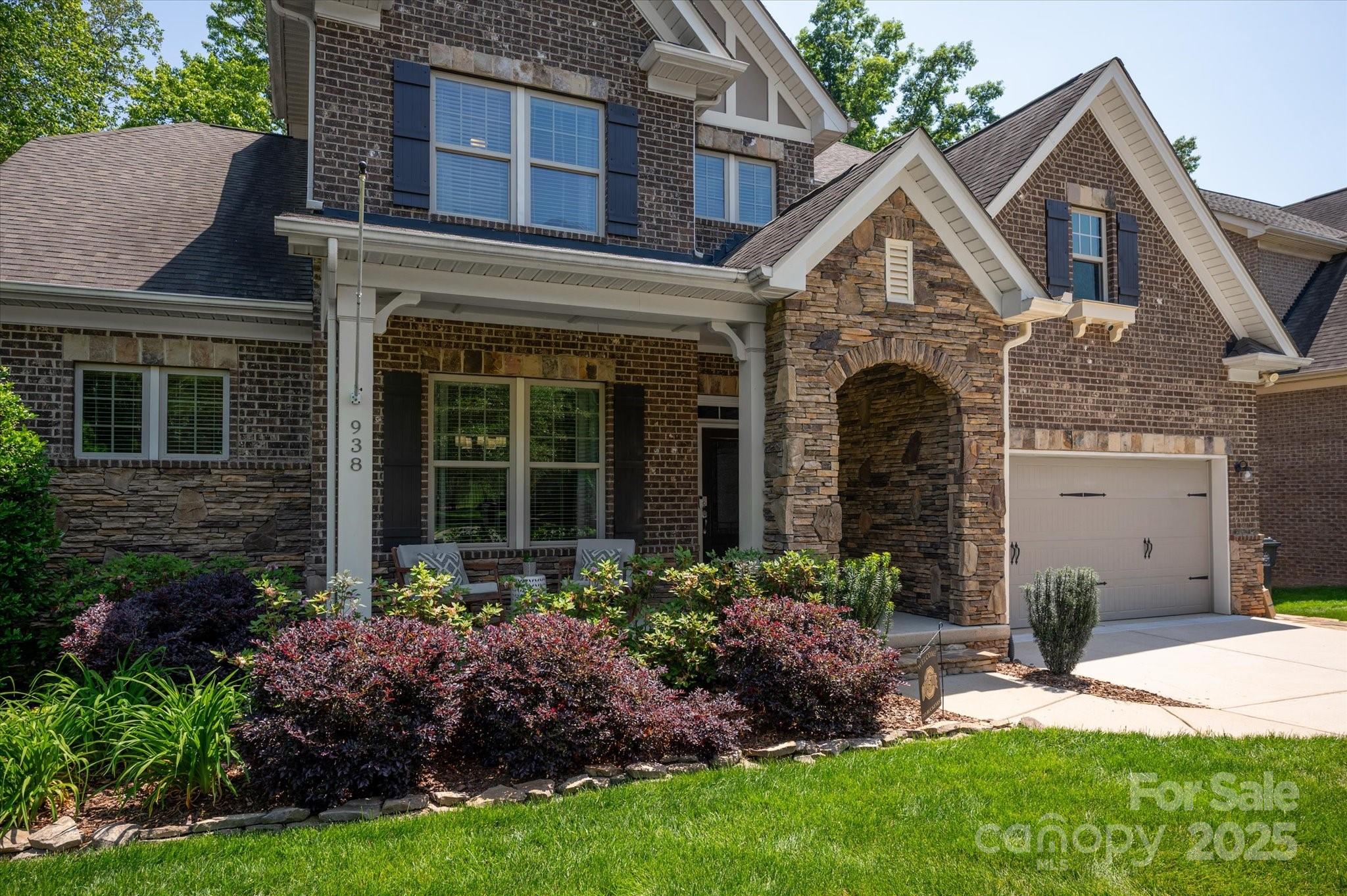 938 Rock Forest Way