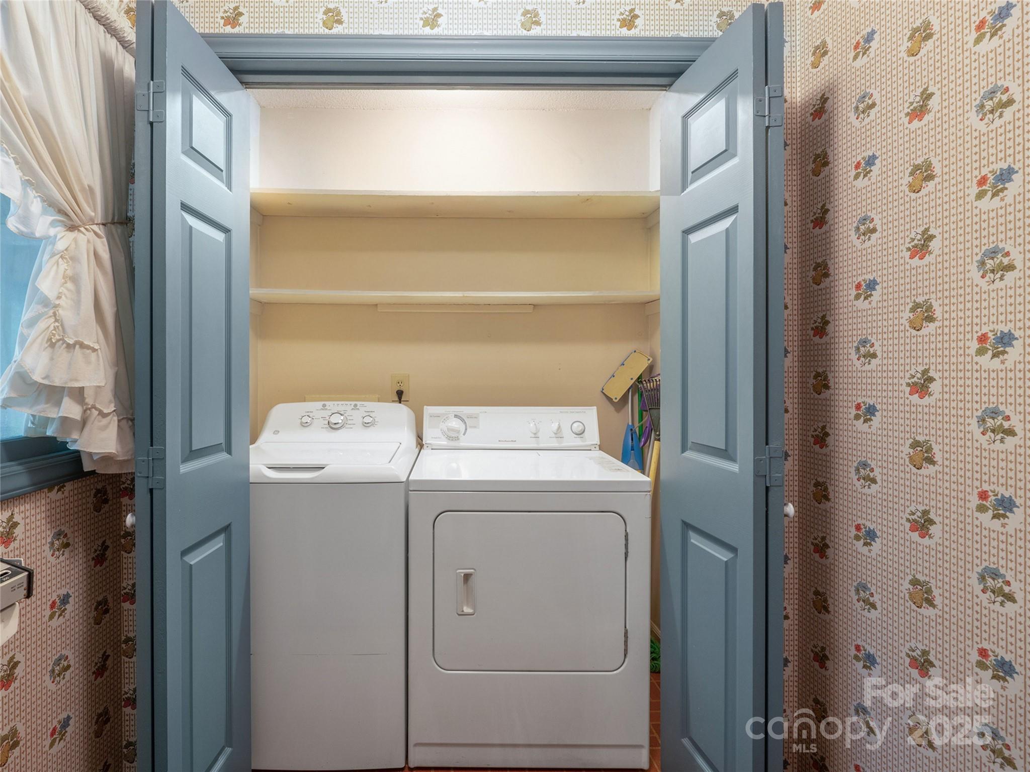 Lithia Hills - Residential