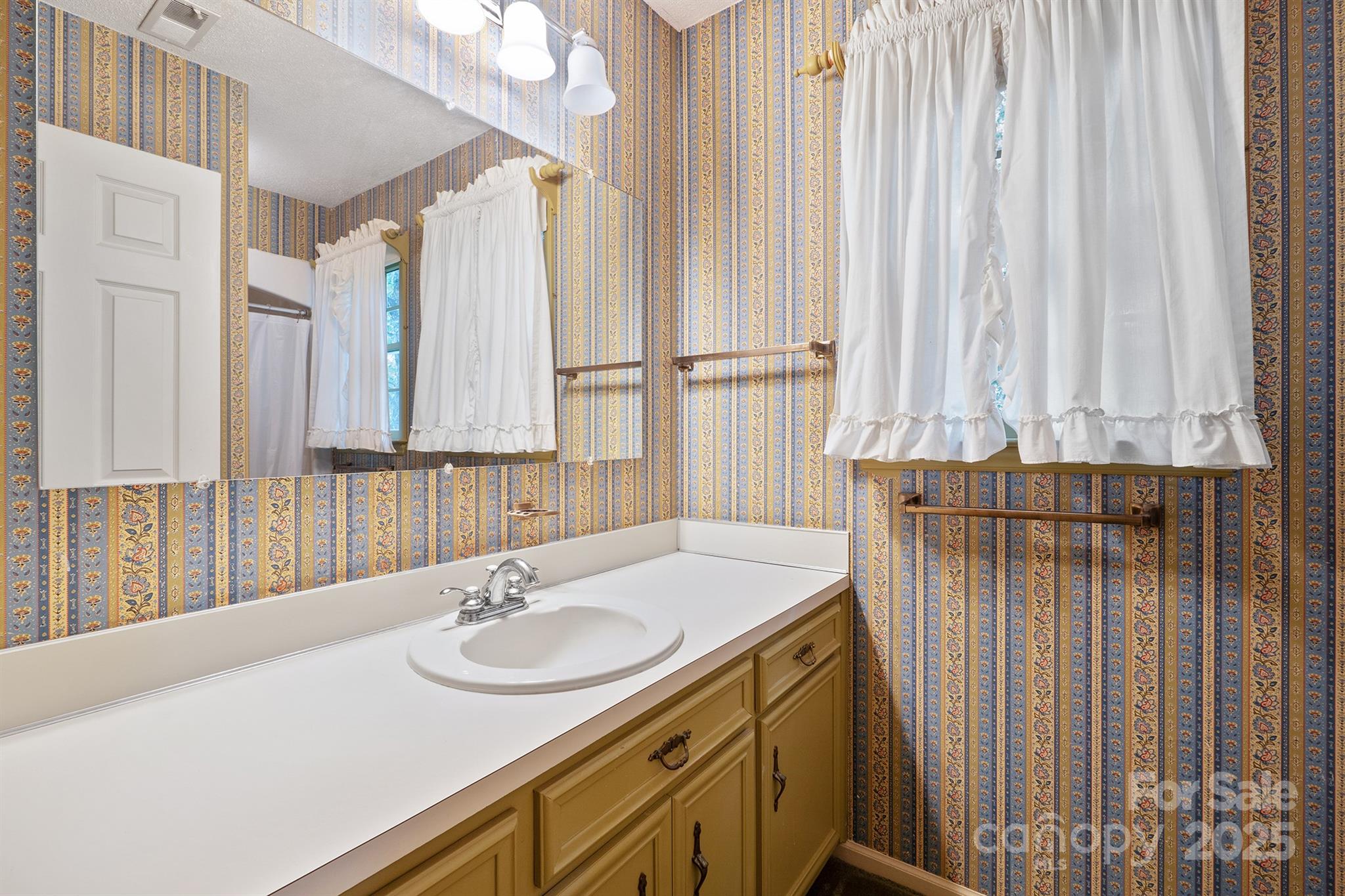 Lithia Hills - Residential