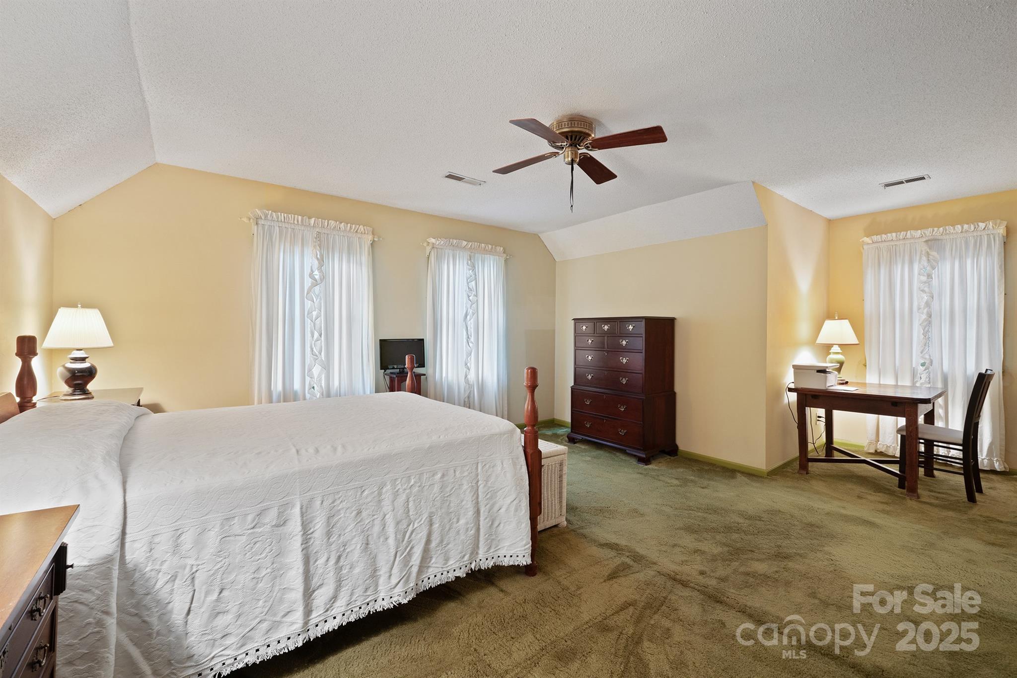 Lithia Hills - Residential