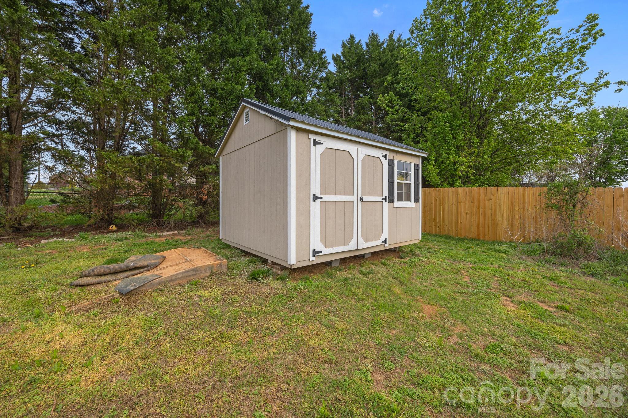 105 Hidden Spring Drive