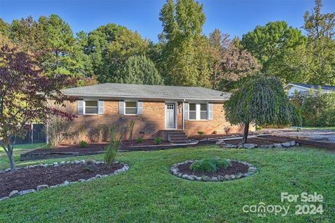 Single Family Residence in Matthews NC 316 Middleton Avenue.jpg