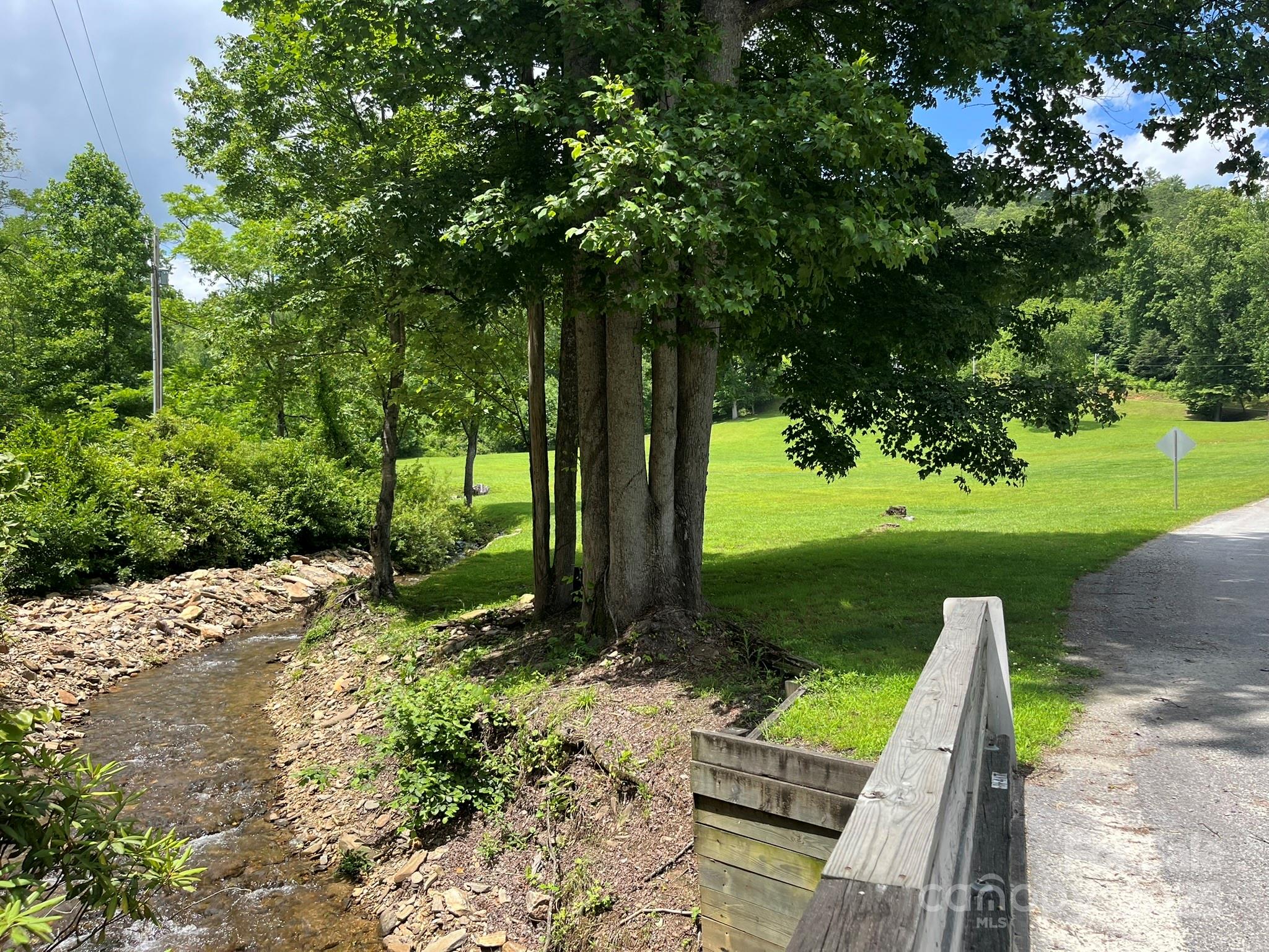 621 Cherryfield Creek
