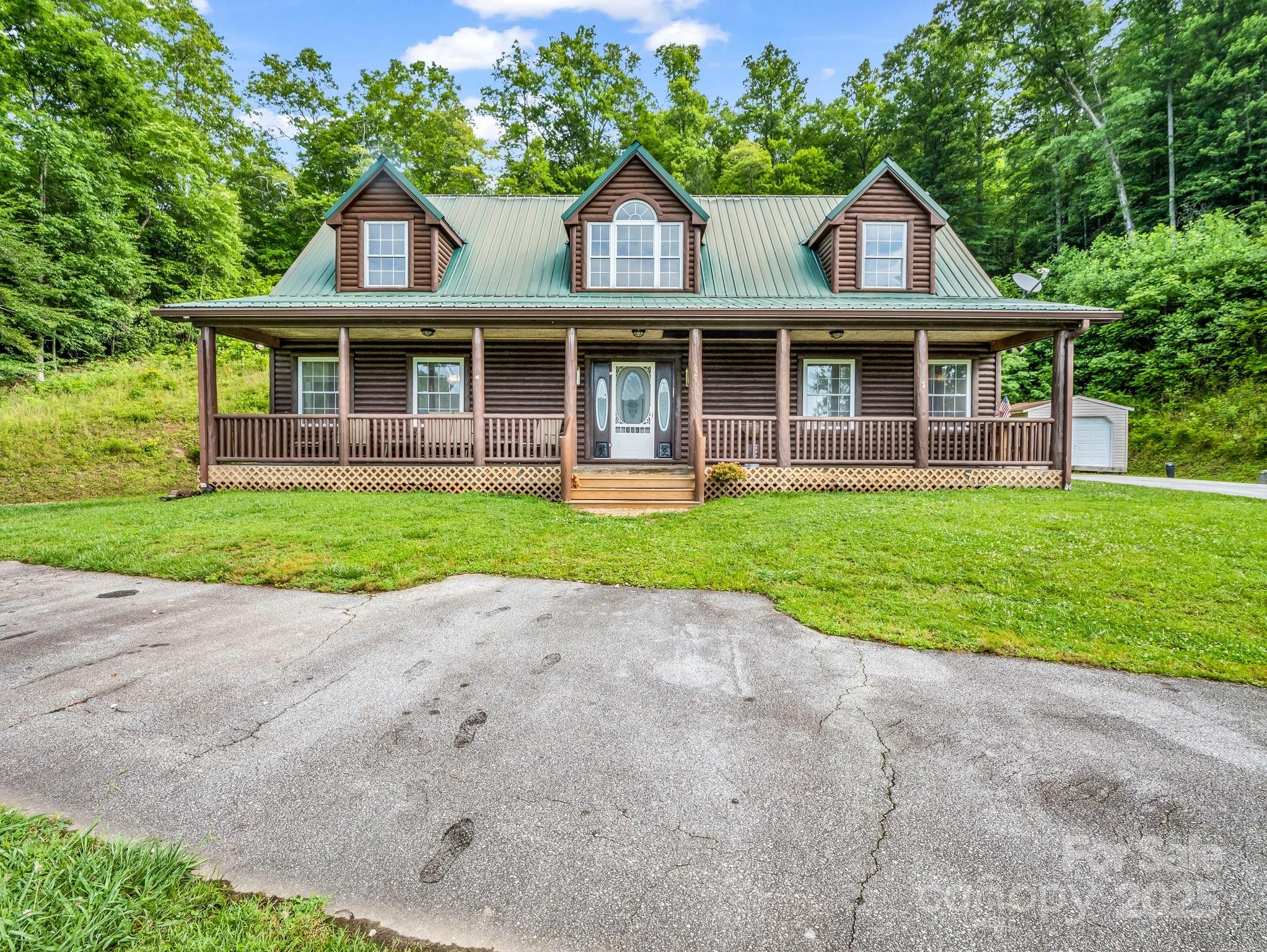 621 Cherryfield Creek