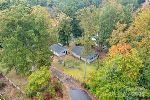 7101 Signer Road Charlotte NC 28278